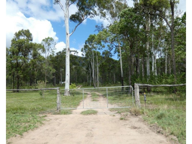 277 Bushlands Road, Bororen QLD 4678