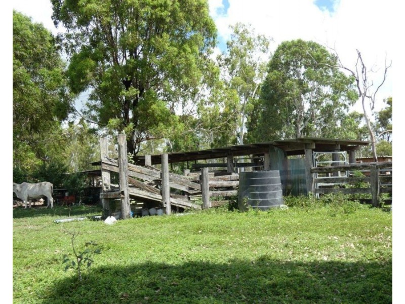 277 Bushlands Road, Bororen QLD 4678