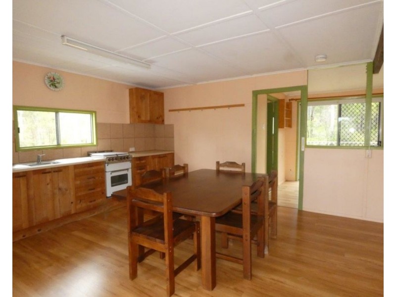 1021 Hills Road, Mount Maria QLD 4674