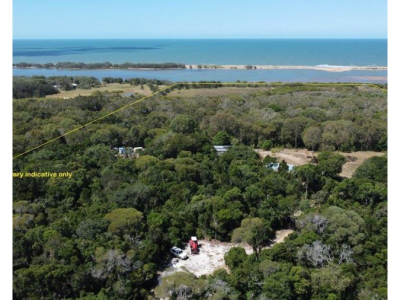 696 Fingerfield Road, Deepwater QLD 4674