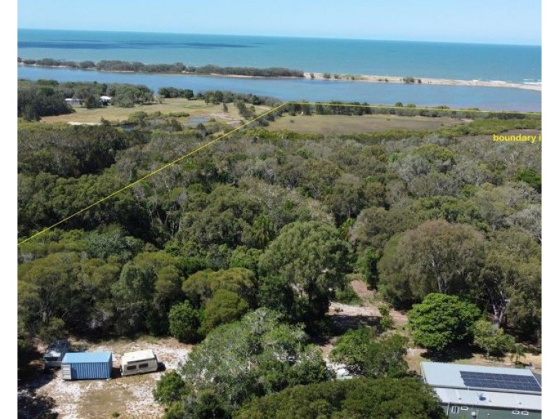 696 Fingerfield Road, Deepwater QLD 4674