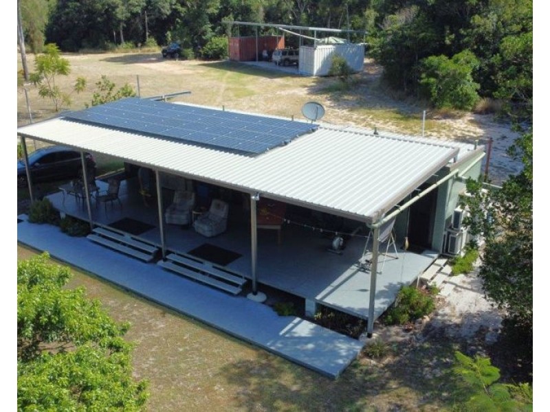 696 Fingerfield Road, Deepwater QLD 4674