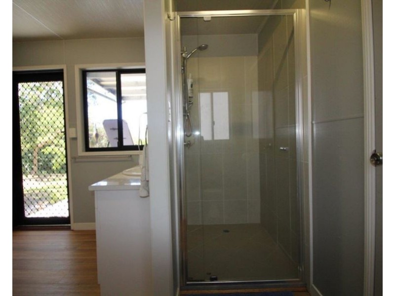 696 Fingerfield Road, Deepwater QLD 4674