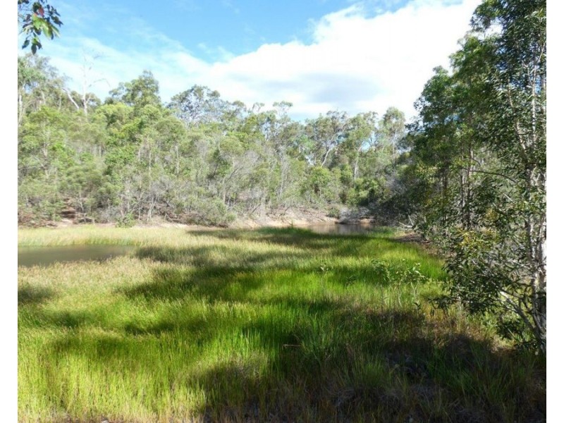 255 Mollenhagens Road, Winfield QLD 4670