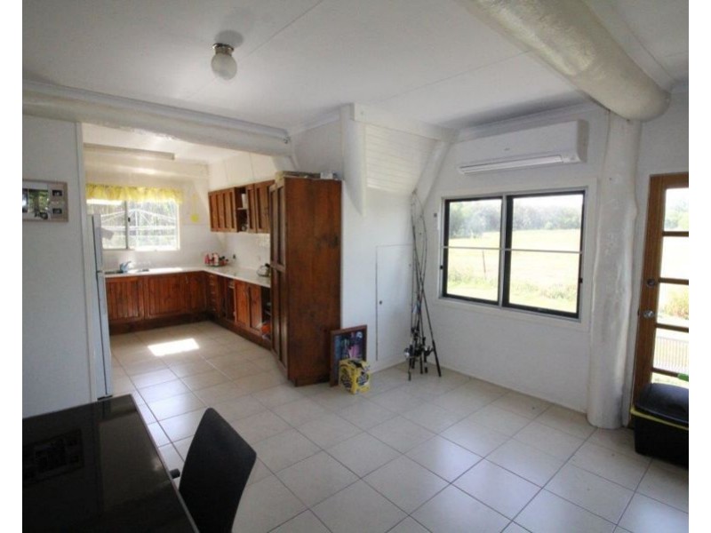 700 Fernfield Road, Deepwater QLD 4674