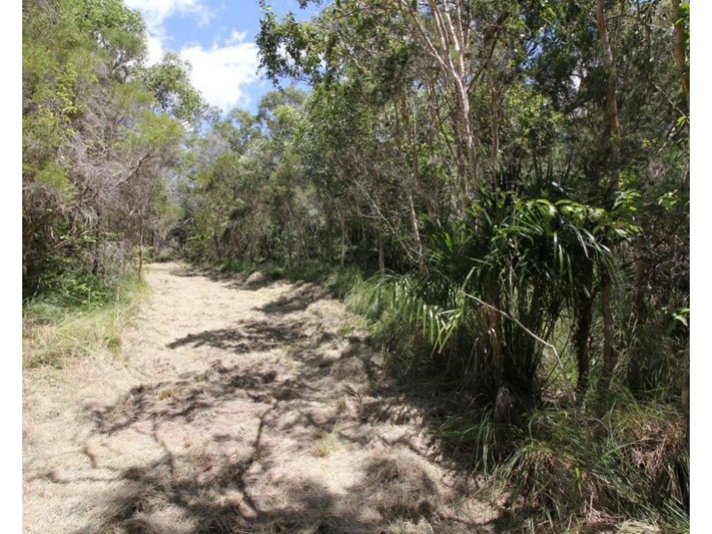 9 Coe Road, Deepwater QLD 4674