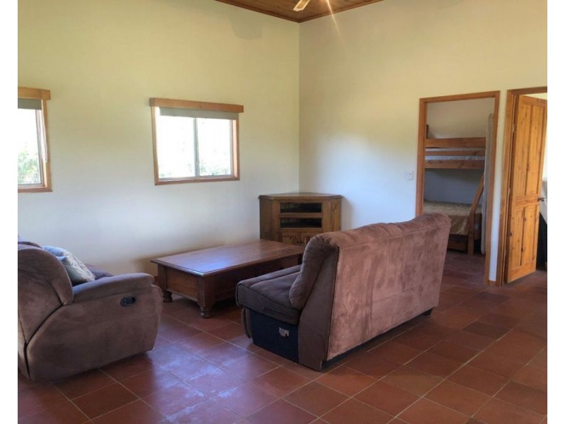 106 Matchbox Road, Deepwater QLD 4674