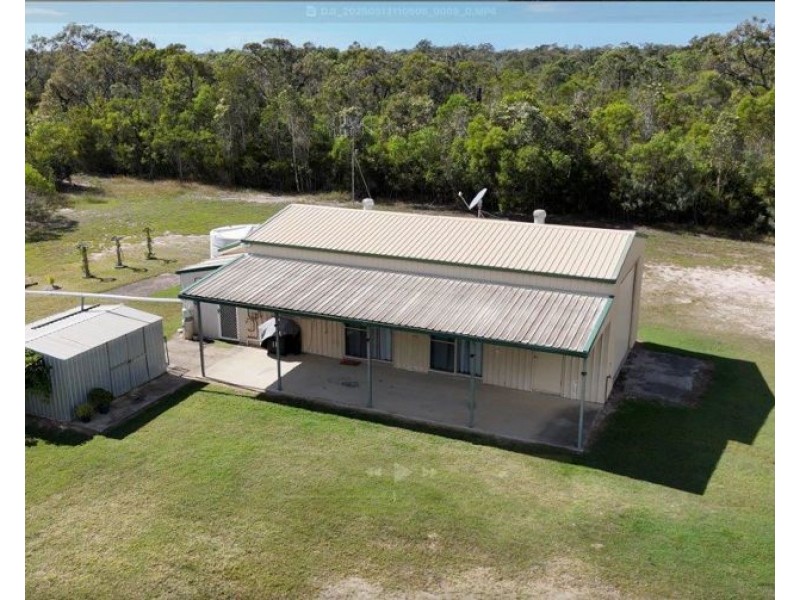 106 Matchbox Road, Deepwater QLD 4674
