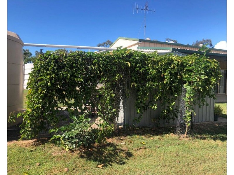 106 Matchbox Road, Deepwater QLD 4674