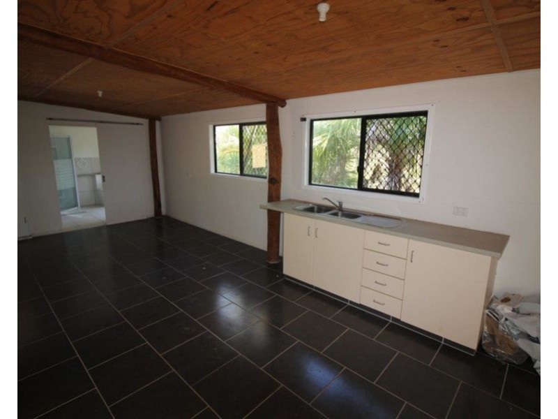 328 Matchbox Road, Deepwater QLD 4674