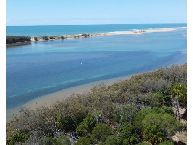 704 Fingerfield Road, Deepwater QLD 4674