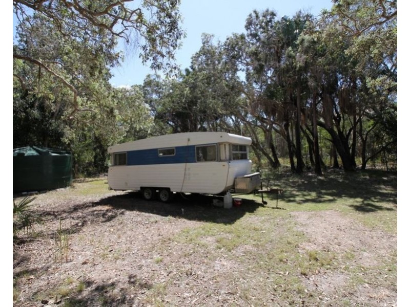 704 Fingerfield Road, Deepwater QLD 4674