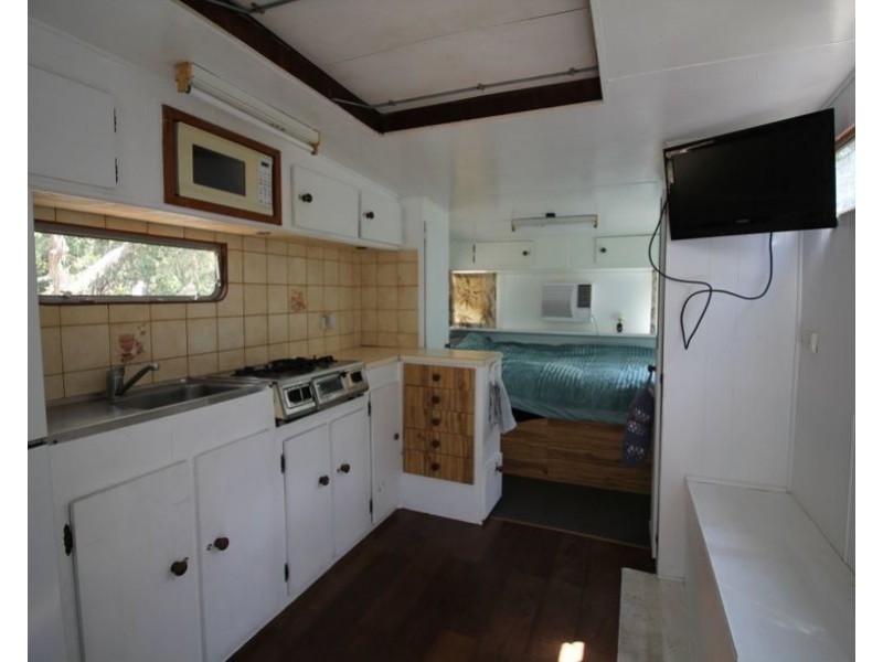 704 Fingerfield Road, Deepwater QLD 4674