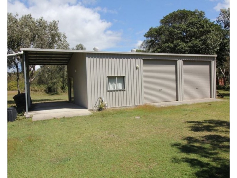 704 Fingerfield Road, Deepwater QLD 4674