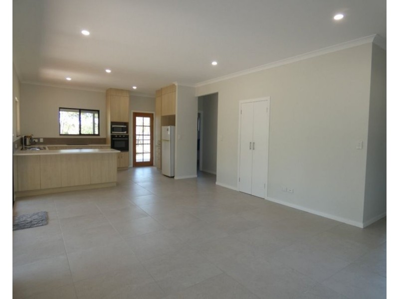 2048 Rosedale Road, Avondale QLD 4670