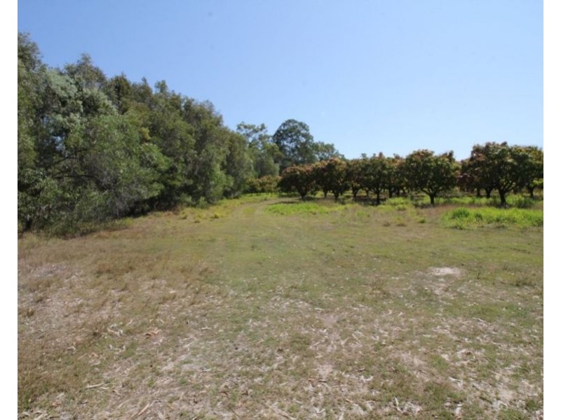 876 Pacific Drive, Deepwater QLD 4674
