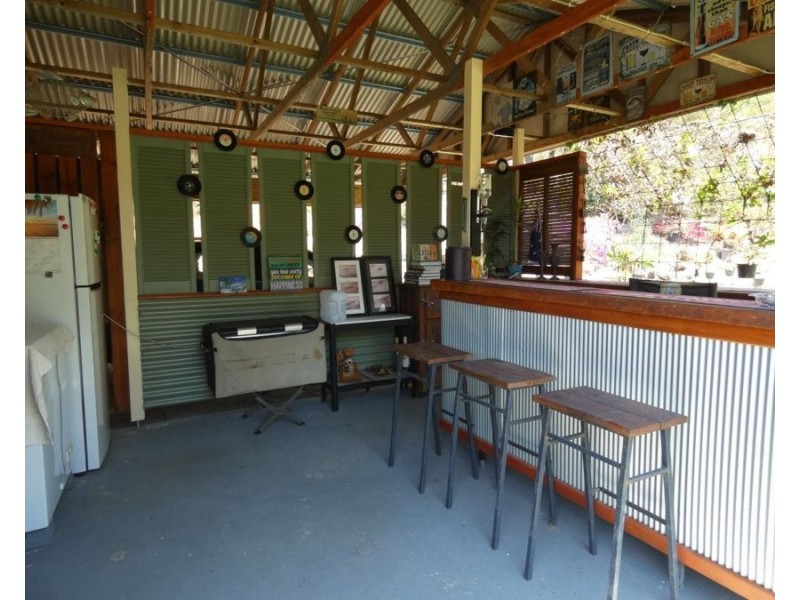 1345 Tableland Road, Mount Maria QLD 4674