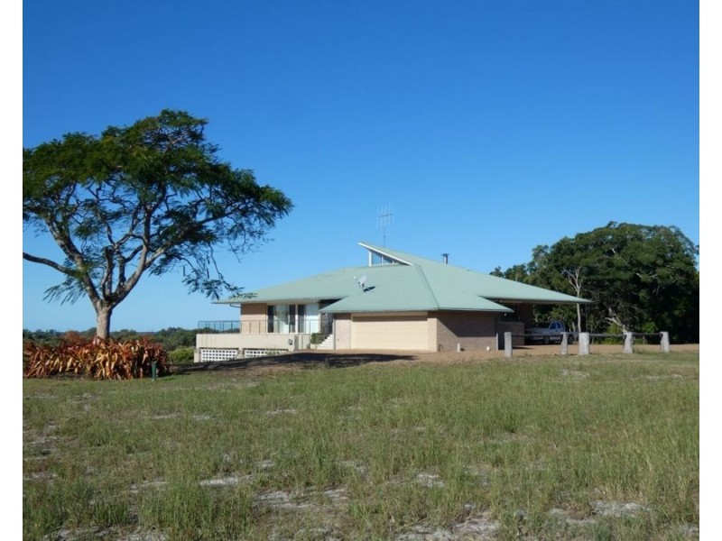 810 Fingerfield Road, Deepwater QLD 4674