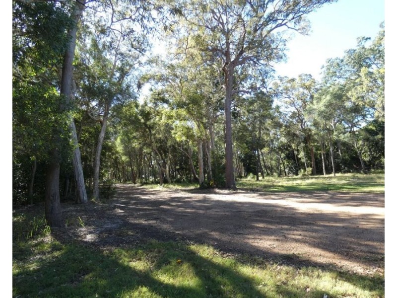 810 Fingerfield Road, Deepwater QLD 4674