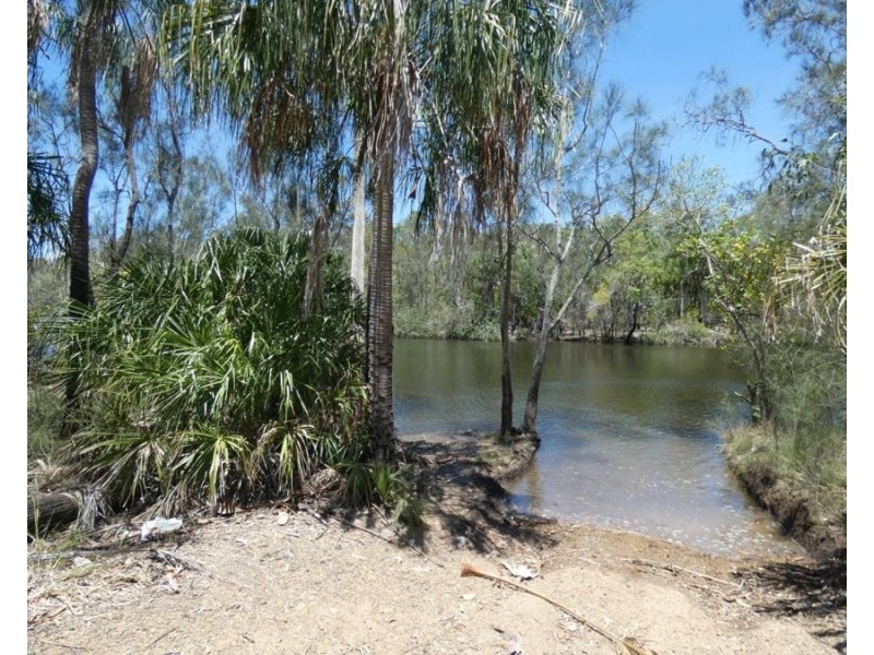 668 Matchbox Road, Deepwater QLD 4674