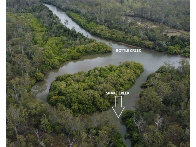 310 MOLLENHAGENS ROAD, Winfield QLD 4670