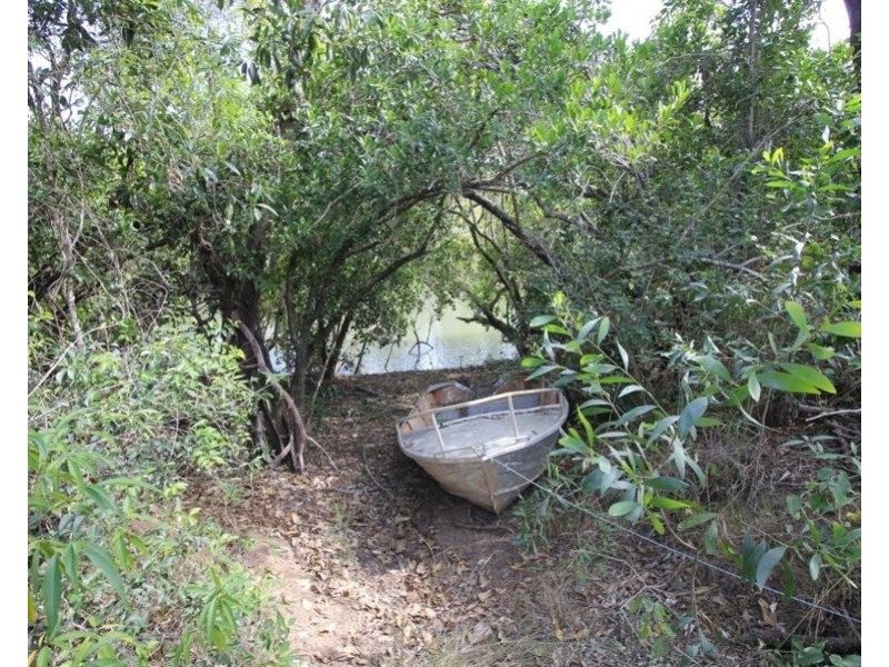 310 MOLLENHAGENS ROAD, Winfield QLD 4670