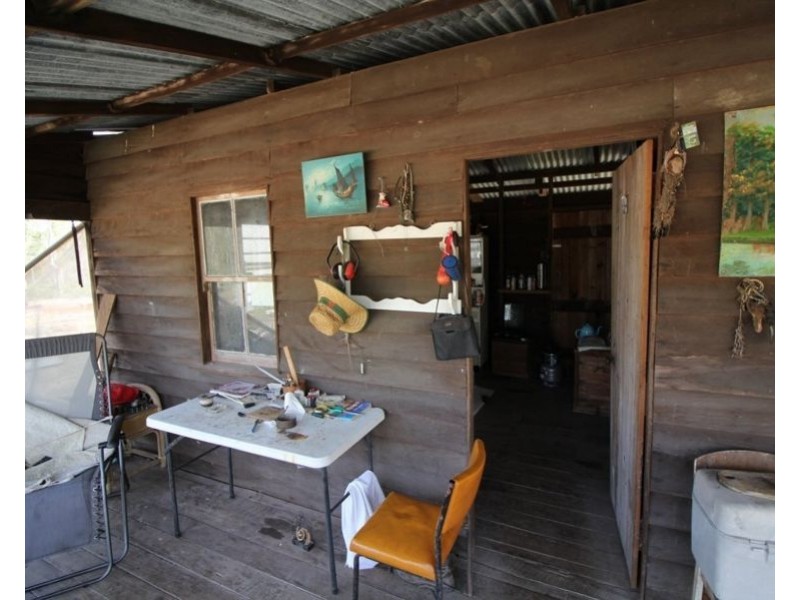 310 MOLLENHAGENS ROAD, Winfield QLD 4670