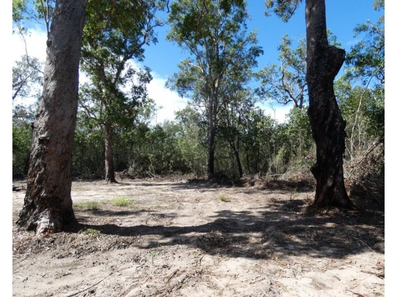 960 Pacific Drive, Deepwater QLD 4674