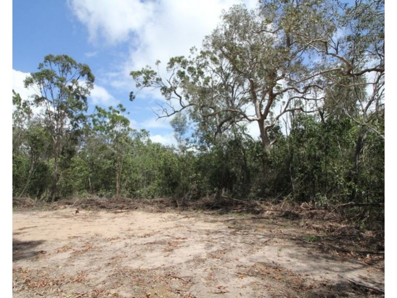 960 Pacific Drive, Deepwater QLD 4674