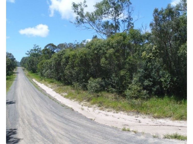 960 Pacific Drive, Deepwater QLD 4674