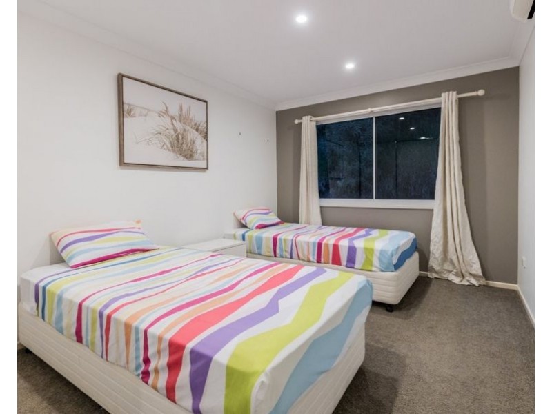 5 Goldsands Court, Agnes Water QLD 4677