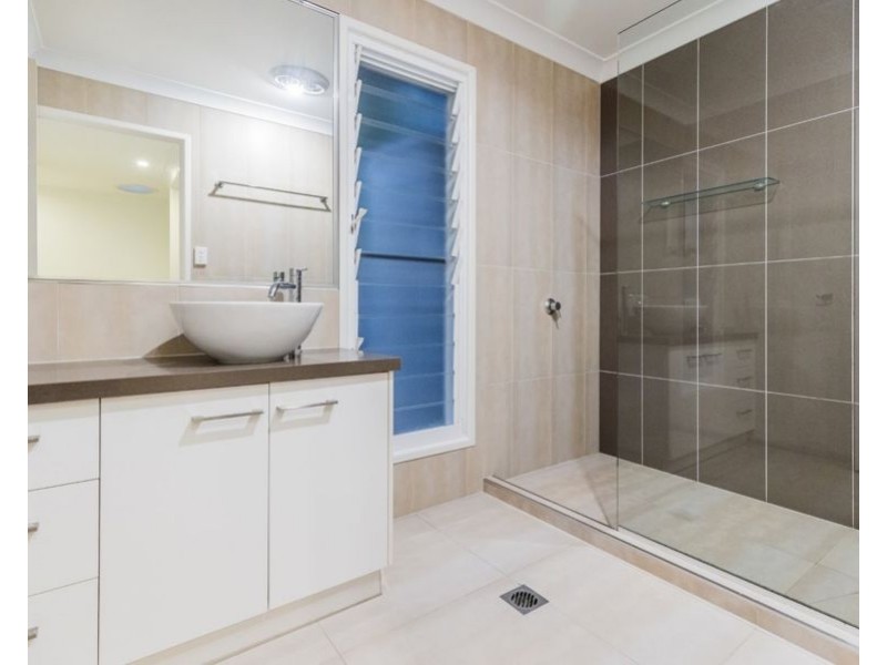 5 Goldsands Court, Agnes Water QLD 4677