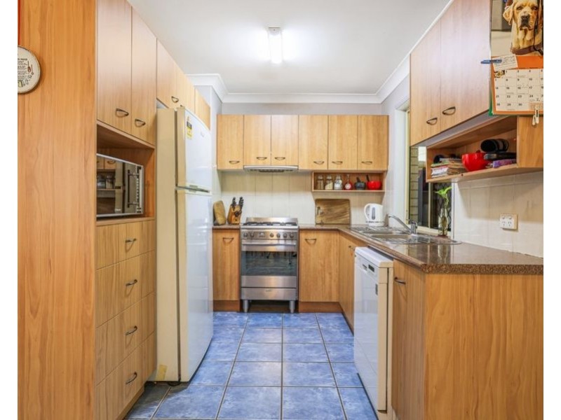 86 Simpsons Road, Bullyard QLD 4671