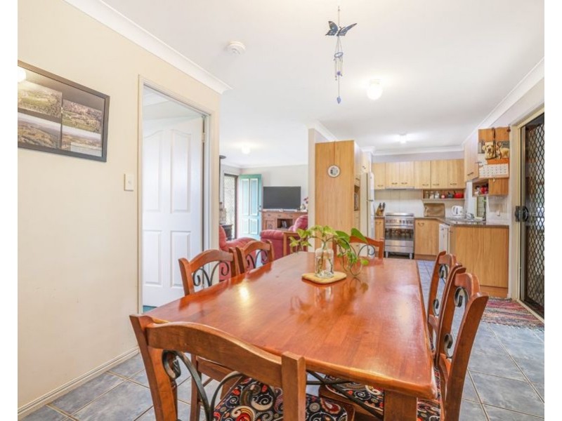 86 Simpsons Road, Bullyard QLD 4671