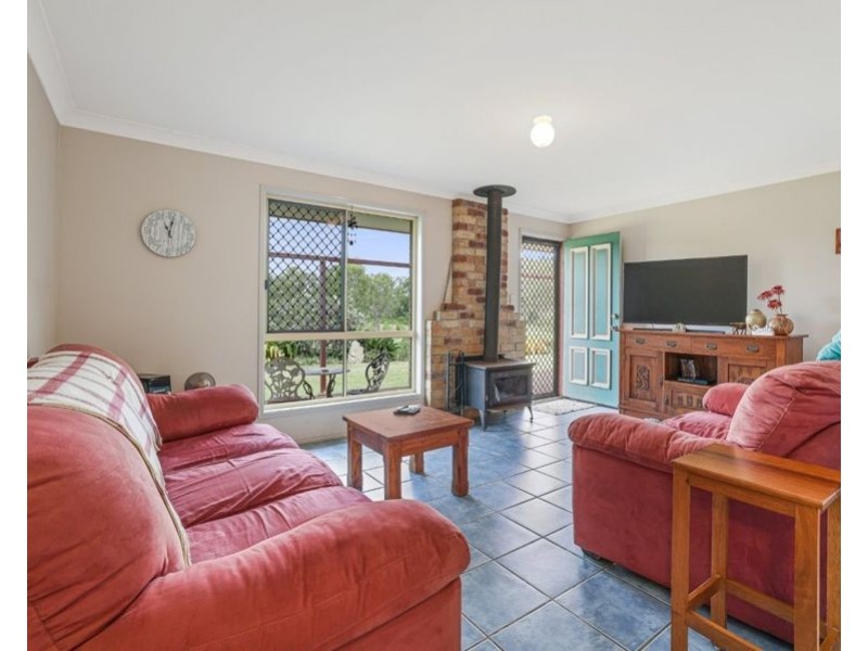 86 Simpsons Road, Bullyard QLD 4671