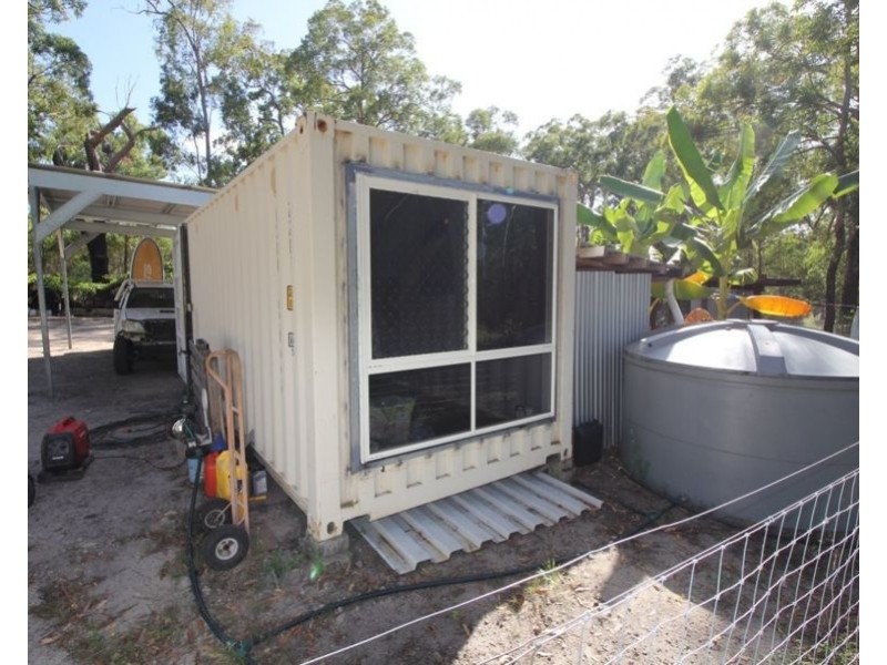 718 Pacific Drive, Deepwater QLD 4674