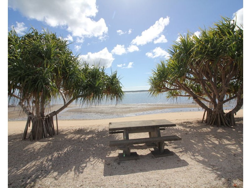 359 Bells Road, Rodds Bay QLD 4678