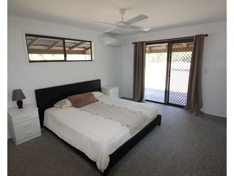 380 Fingerfield Road, Rules Beach QLD 4674