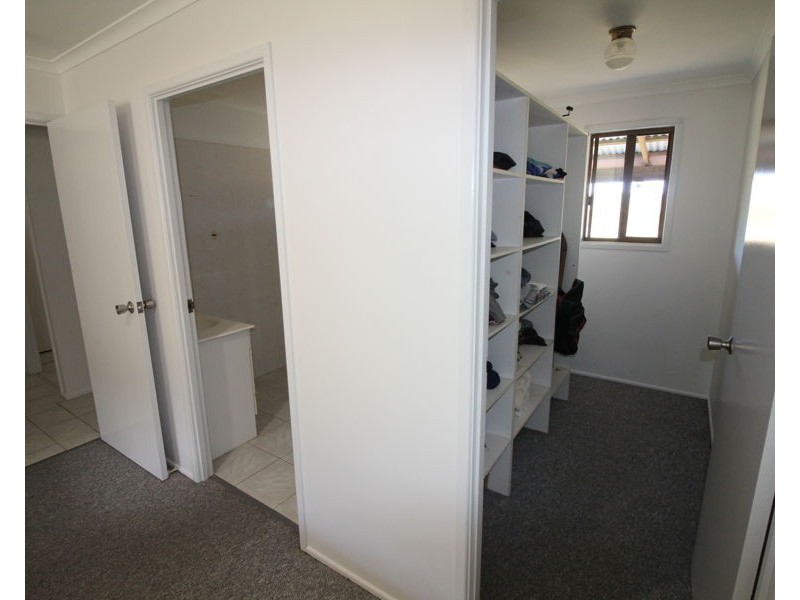 380 Fingerfield Road, Rules Beach QLD 4674