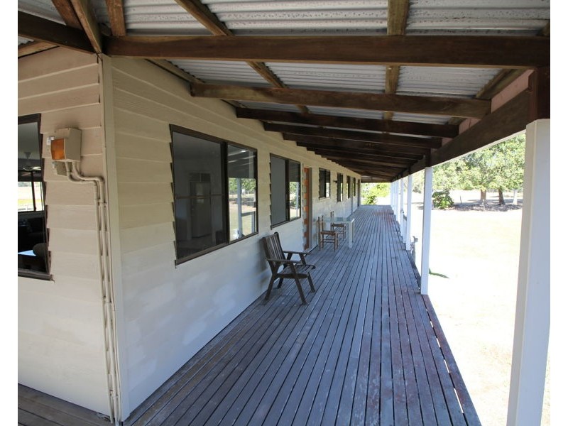 380 Fingerfield Road, Rules Beach QLD 4674