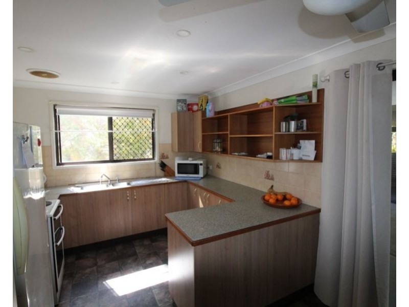 75 Oceania Court, Deepwater QLD 4674
