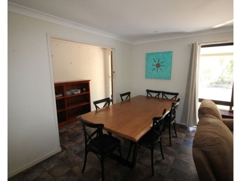 75 Oceania Court, Deepwater QLD 4674