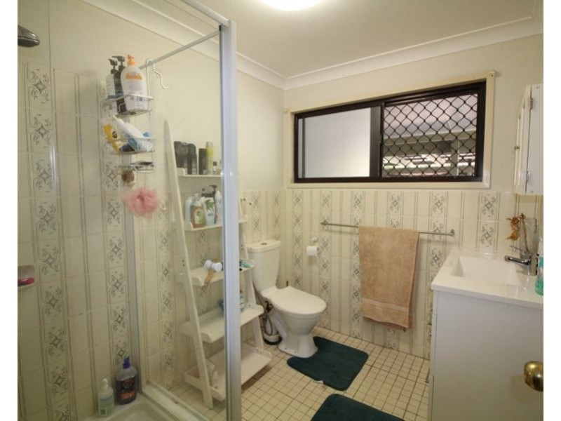 75 Oceania Court, Deepwater QLD 4674