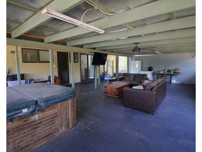 75 Oceania Court, Deepwater QLD 4674