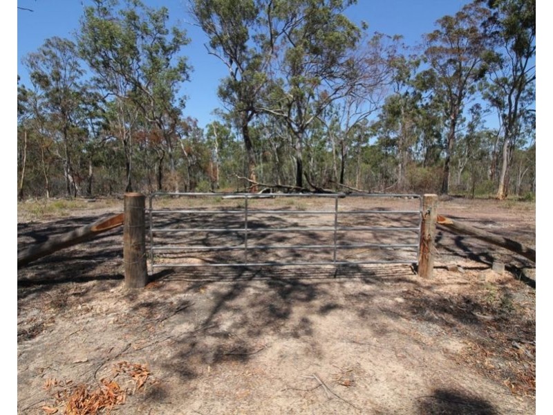 255 Mollenhagens Road, Winfield QLD 4670