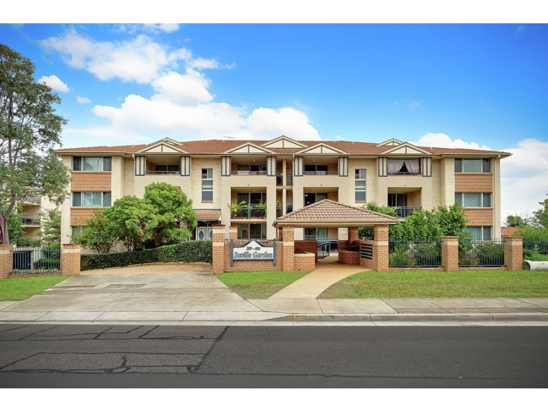 31/ 392-402 Windsor Road, Baulkham Hills NSW 2153