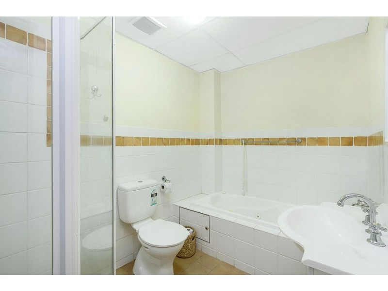 31/ 392-402 Windsor Road, Baulkham Hills NSW 2153