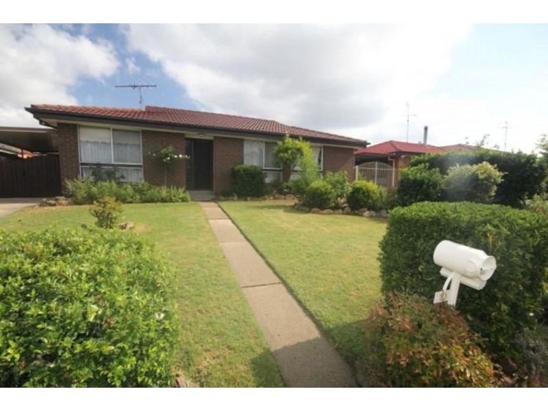 10 Meares Road, Mcgraths Hill NSW 2756