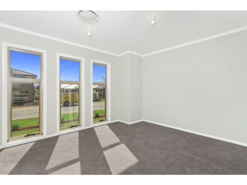 15 Piora Street, Colebee NSW 2761