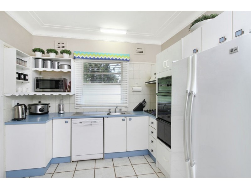 24 West Parade, Riverstone NSW 2765